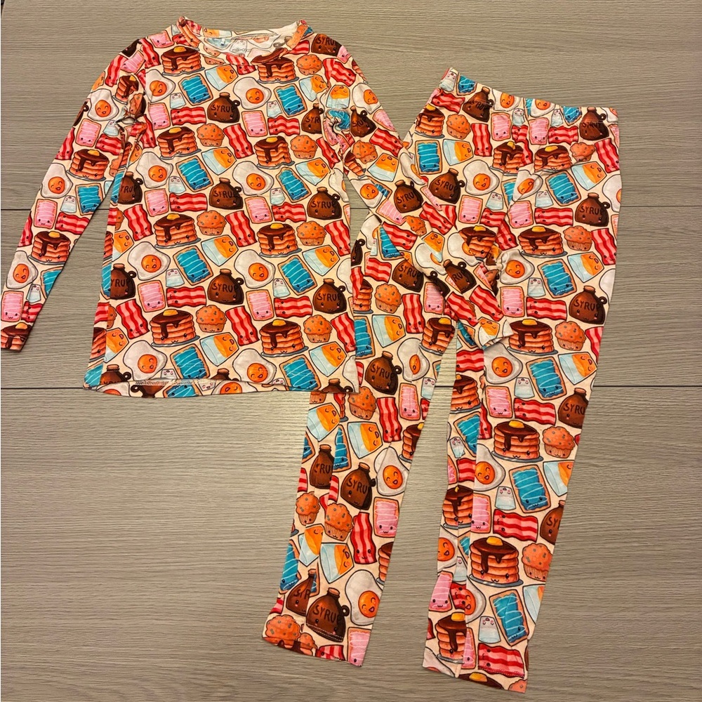 Milk + Coco two-piece long-sleeve pajama set breakfast-themed print size 4T